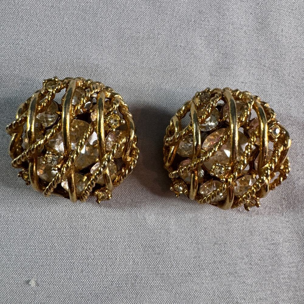 Vintage Carnegie Gold Tone Rhinestone Clip On Earrings Woven Rope Dome Signed